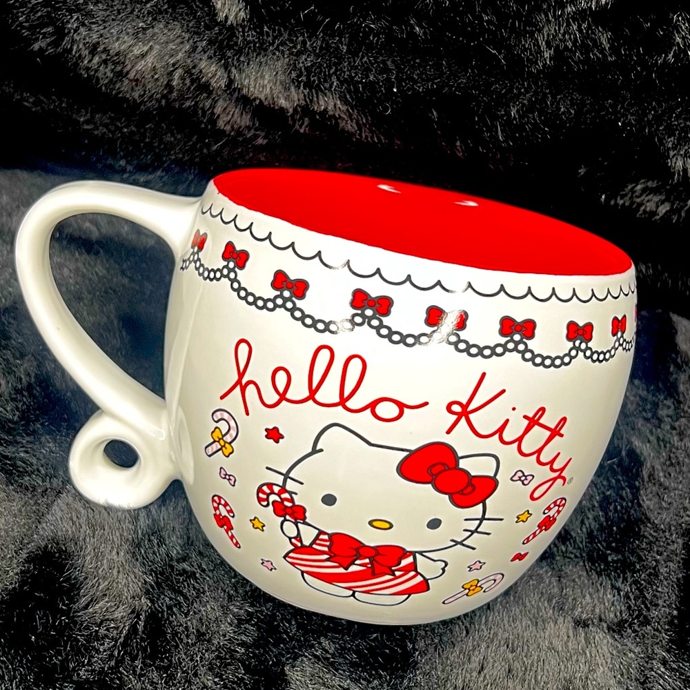 Hello kitty Christmas mug